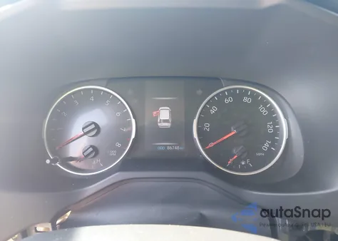 2019 Toyota Rav4 Xle z USA, uszkodzony, nr VIN 2T3W1RFVXKW041541